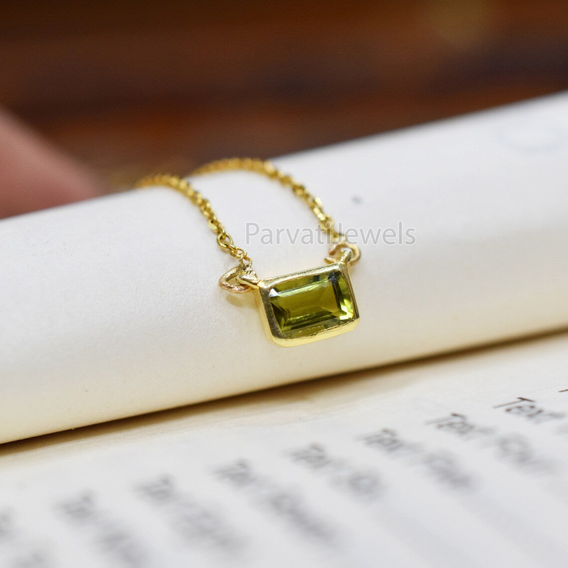 Double Lock Style Natural Peridot 18k Solid Gold Charm Necklace Jewelry, Peridot Charm Necklace, 18K Solid Gold Necklace, Gold Necklace