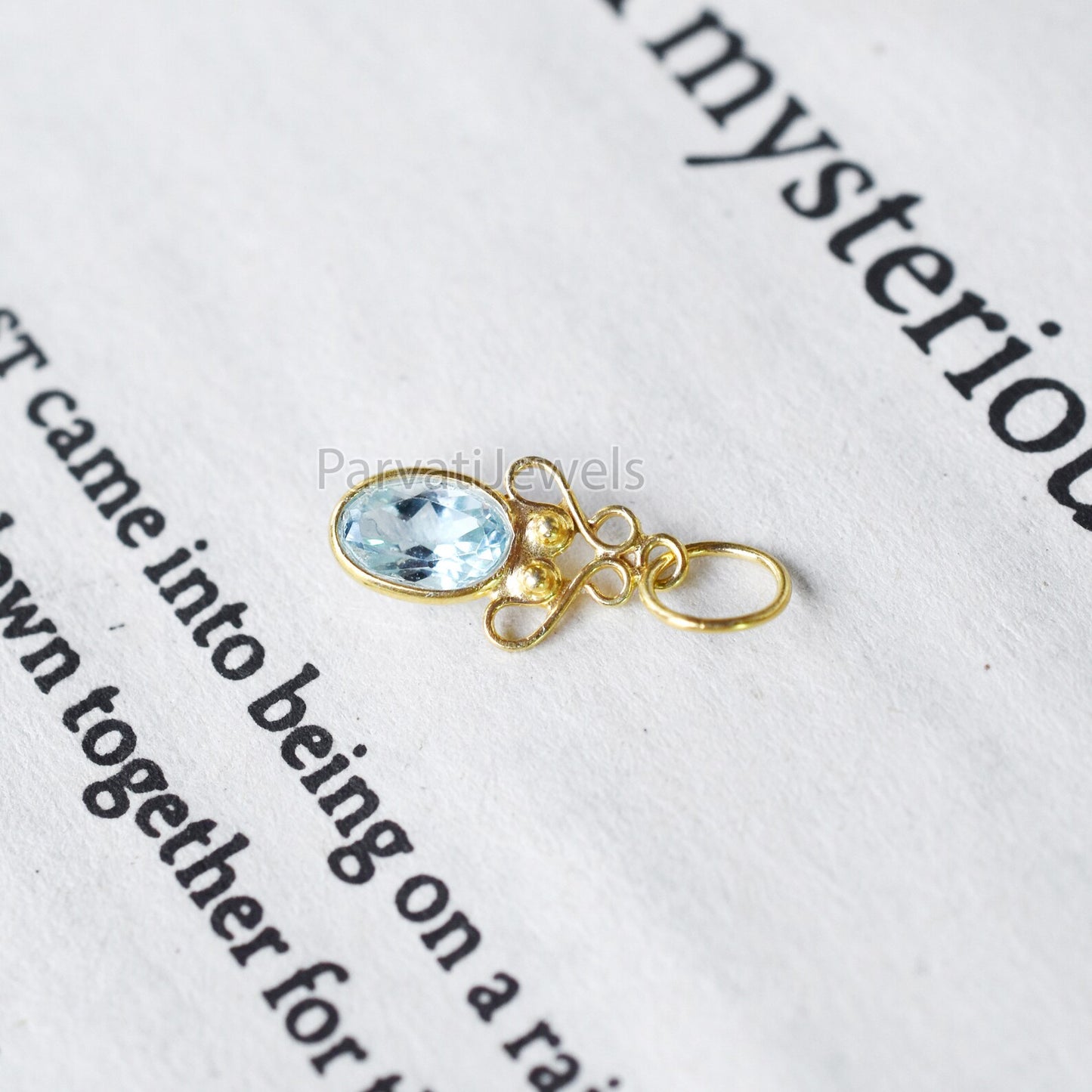 18K Solid Gold Blue Topaz Charm, 18K Solid Gold Blue Topaz Square Shape Charm Pendant, , Minimalist Charm Pendant, Gold Charm, Gift Jewelry