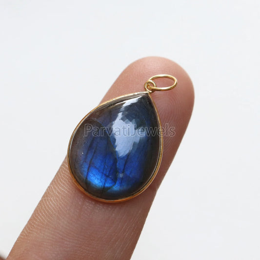 Cabochon Labradorite Charm, Labradorite 18k Solid Gold Charm, Labradorite Charm, Gold Charm, Charm Pendant, Handmade Charm, Gift For Her