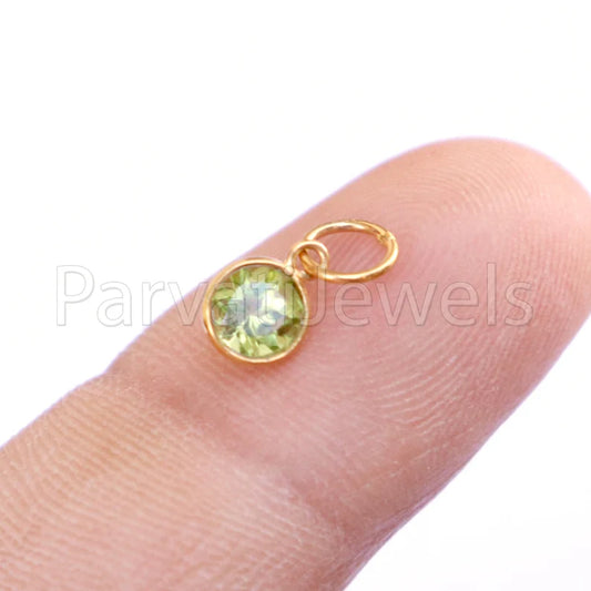 Peridot Charm, 18k Solid Gold Charm, Natural Peridot Charm, Gold Charm, Charm Pendant, Charm Necklace, Handmade Gold Charm