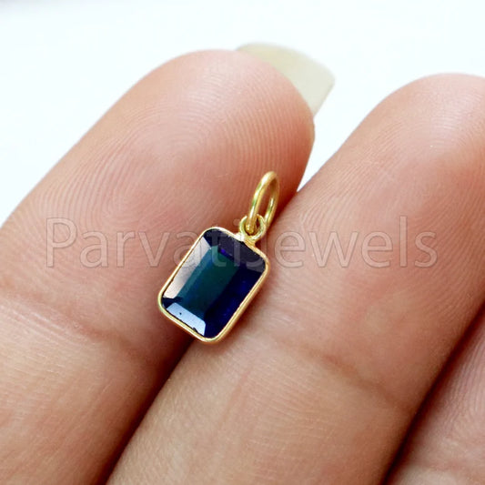 Sapphire Charm, 18k Solid Gold Charm, Natural Sapphire Charm, Gold Charm, Charm Pendant, Charm Necklace, Handmade Gold Charm