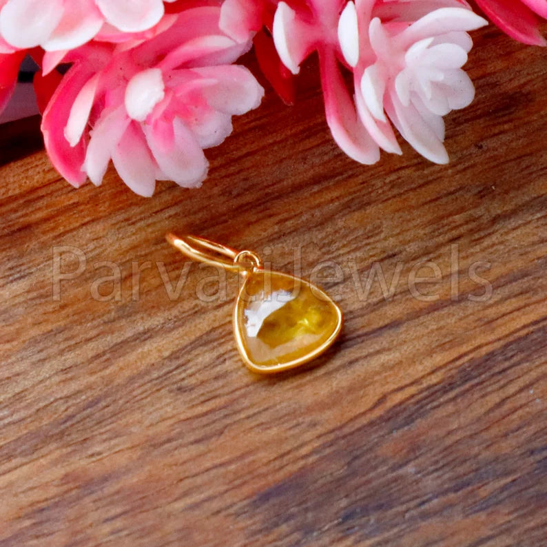 Yellow Sapphire Charm, 18k Solid Gold Charm, Cabochon Yellow Sapphire Charm, Gold Charm, Charm Pendant, Charm Necklace, Handmade Gold Charm