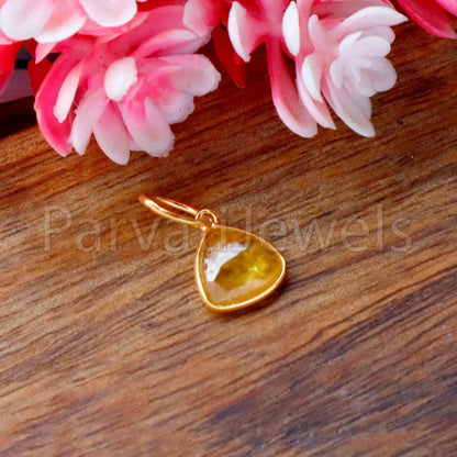 Yellow Sapphire Charm, 18k Solid Gold Charm, Cabochon Yellow Sapphire Charm, Gold Charm, Charm Pendant, Charm Necklace, Handmade Gold Charm