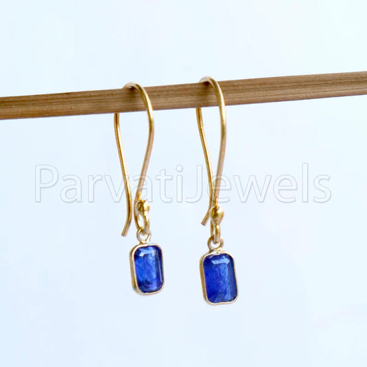 Natural Blue Saphhire dangle Earring, Dangle Earring, Blue Sapphire Earring, Minimalist Dangle Earring, Solid 18K Gold Earring, Gift for her