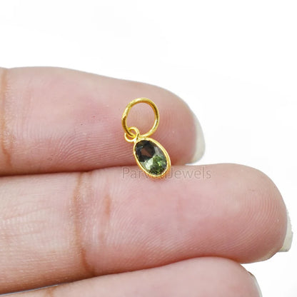 Sapphire Charm, 18k Solid Charm, Natural Green Sapphire Charm, Gold Charm, Charm Pendant, Charm Necklace, Handmade Gold Charm