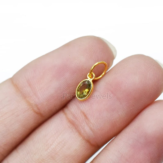 Sapphire Charm, 18k Solid Gold Charm, Natural Green Sapphire Charm, Gold Charm, Charm Pendant, Charm Necklace, Handmade Gold Charm
