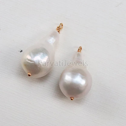 Natural Baruch Pearl Charm, 18k Solid Gold Charm, Pearl Charm, Pearl Charm Pendant, Handmade Gold Charm