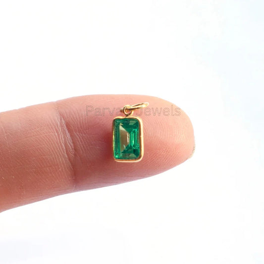 Exquisite Lab Created Peridot Charm, 18k Solid Gold Charm, Gold Jewelry, Gold Charm, Charm Necklace, Handmade Gold Charm, Gift for Her 4x6