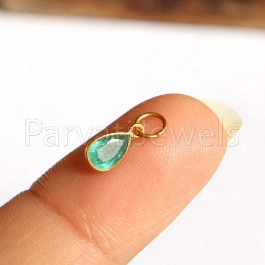Emerald Charm, 18k Solid Gold Charm, Natural Emerald Charm, Gold Charm, Charm Pendant, Charm Necklace, Handmade Gold Charm