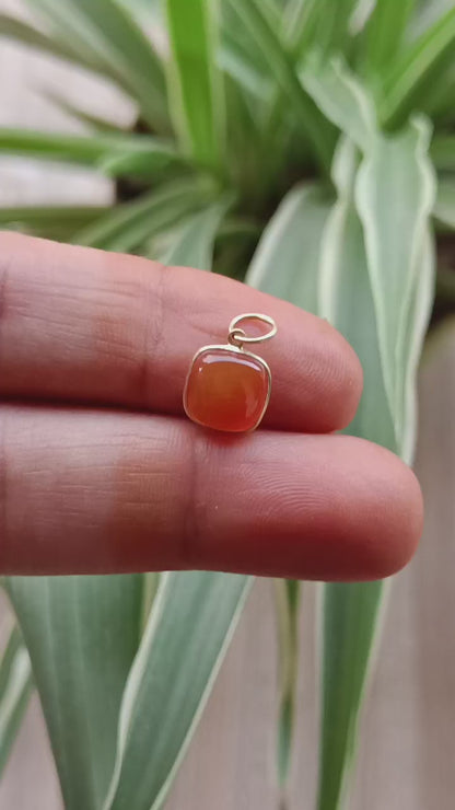 Natural Carnelian Charm, 18k Solid Gold Charm, Natural Carnelian Gold Charm, Gold Charm, Charm Pendant, MOTIVATION STONE, Gift for Her, 18K Gold Charm