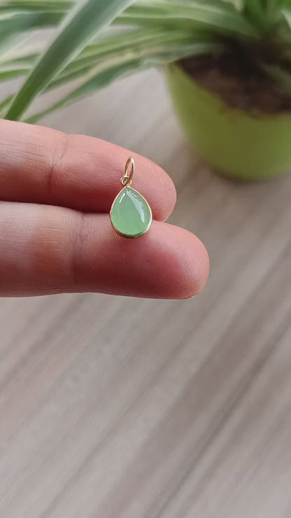 Natural Green Chalcedony Solid Gold 18K Charm, 18k Solid Gold Charm, Tear Drop Shape Chalcedony Gold Charm, Handmade Charm For Gifting