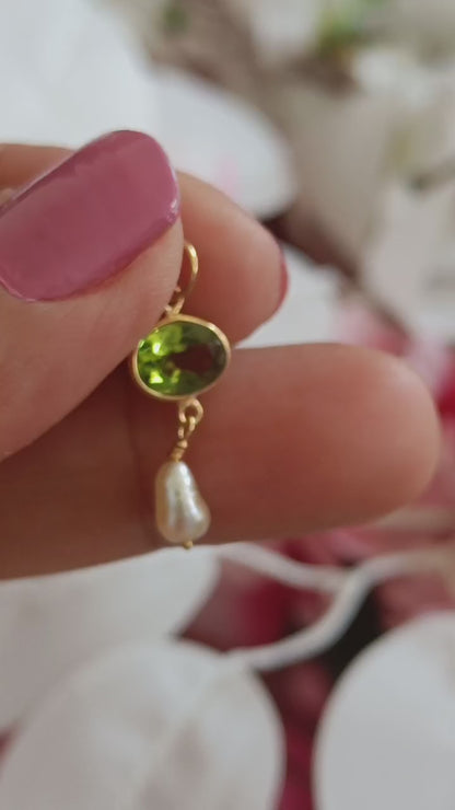 AA Peridot Charm, Solid 14k & 18k Gold Charm, Peridot Oval Charm, Gold Charm Pendant, Charm Necklace, Handmade Gold Charm, Charm Pendant
